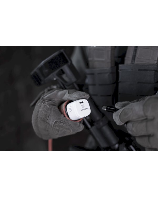 Tactical Base Сетевое зарядное устройство USB-C / 20W / 3A белое