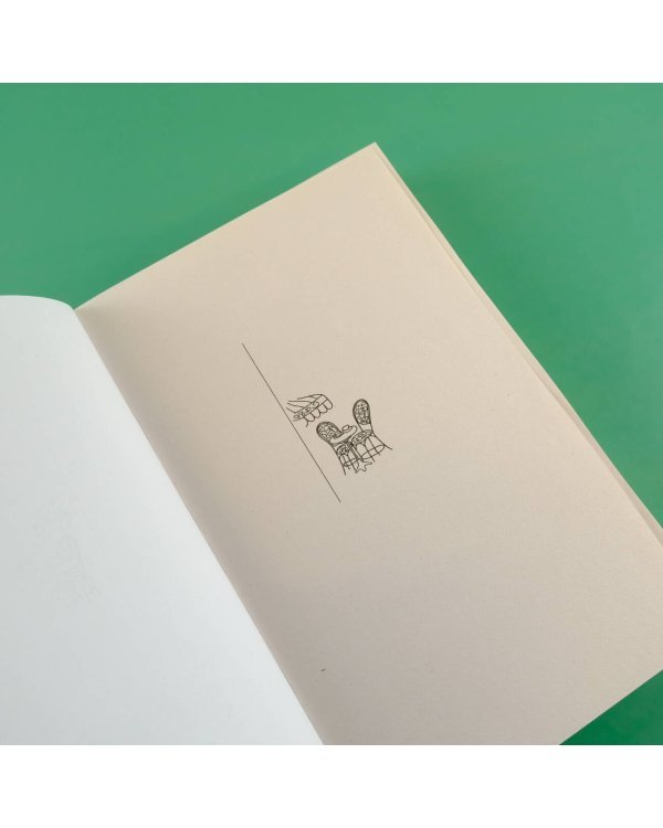 Счастливая жизнь для осиротевших носочков