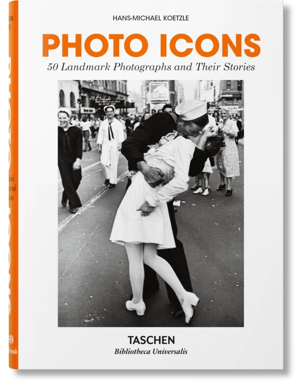 Photo Icons. 50 Landmark Photographs and Their Stories Иконы фотографии 50 знаковых фотографий и их истории /Книги на английском языке