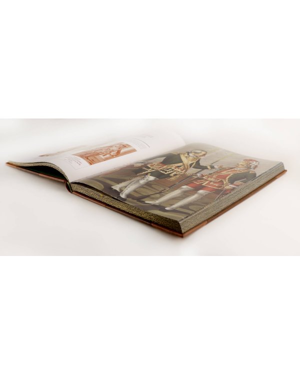 История одежды и вооружения российских войск. Книга большого формата с цветными иллюстрациями и в коллекционном кожаном переплете ручной работы изящным тиснением