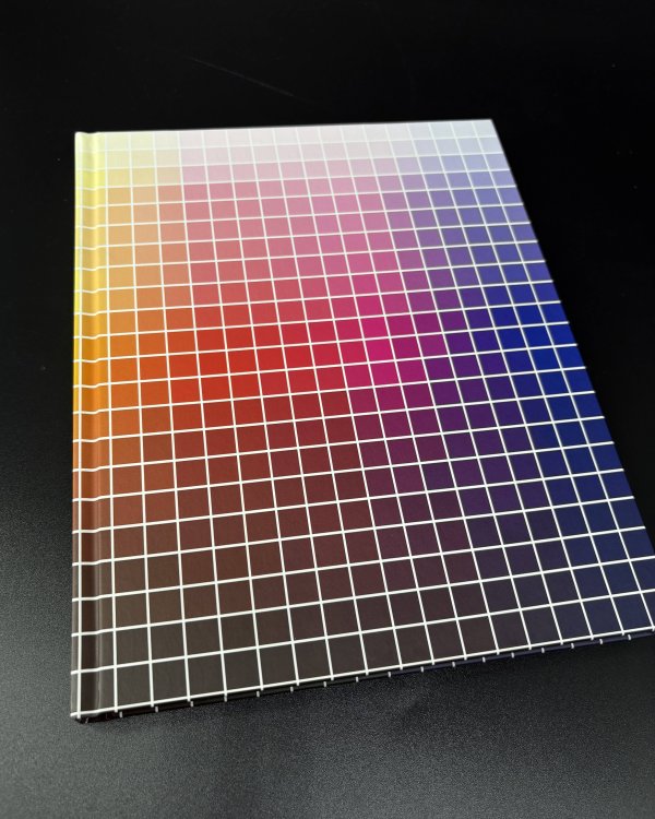 Цветовой код. Как научиться чувствовать цвет и гармонично сочетать оттенки