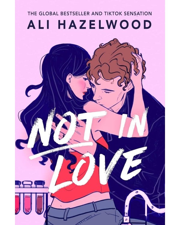 Not in Love (Ali Hazelwood) Не влюблен (Али Хейзелвуд) /Книги на английском языке