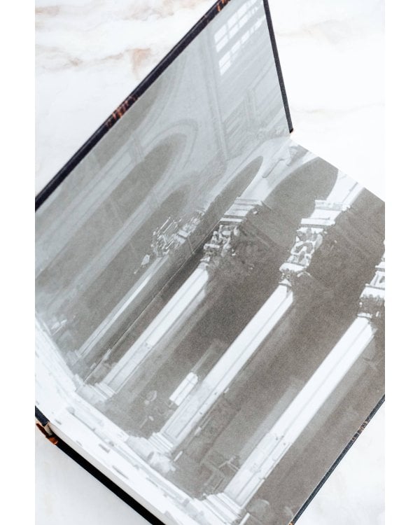 Правда зеркала