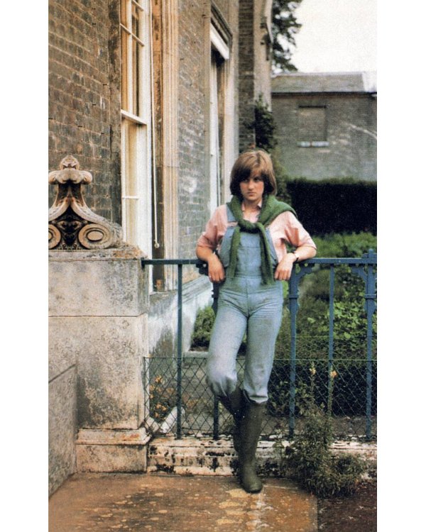 Диана. The Crown ( Корона)