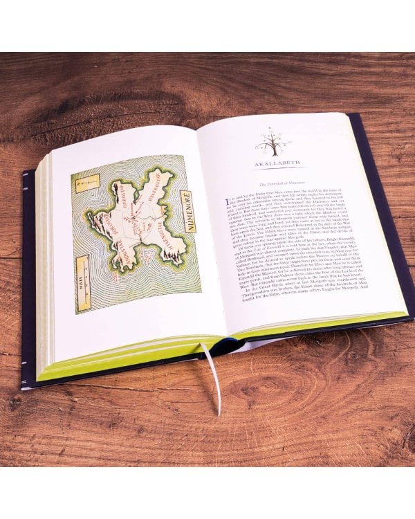 Silmarillion (Tolkien J.R.R.) Сильмариллион (Д.Р.Р Толкин) /Книги на английском языке