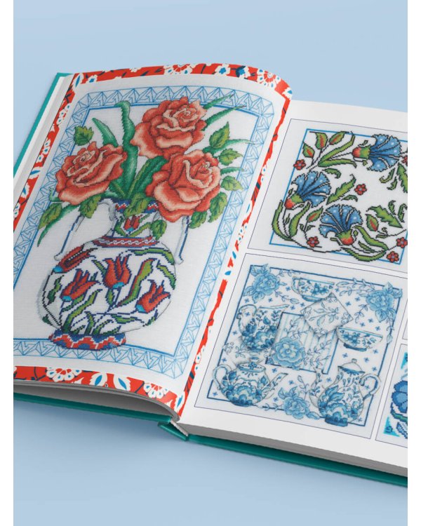 Вышивка крестиком, вдохновленная керамикой. Расписные изразцы.