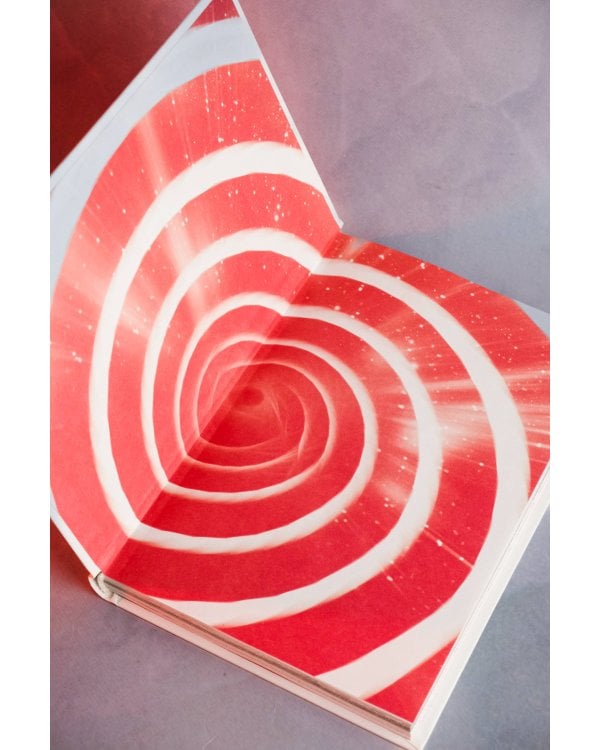 Но молоко, к счастью...с иллюстрациями Криса Ридделла