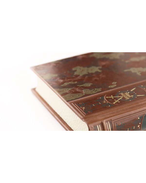 Александр Суворов. Наука побеждать. Коллекционное иллюстрированное издание премиум-класса в кожаном переплете ручной работы с четремя видами тиснения в военном стиле