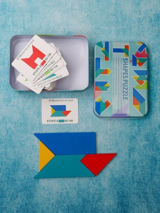 Головоломка.Танграм-4(17*12*3 см)(4 детали, 100 карточек,в коробке) ( Арт. ИД-5163)