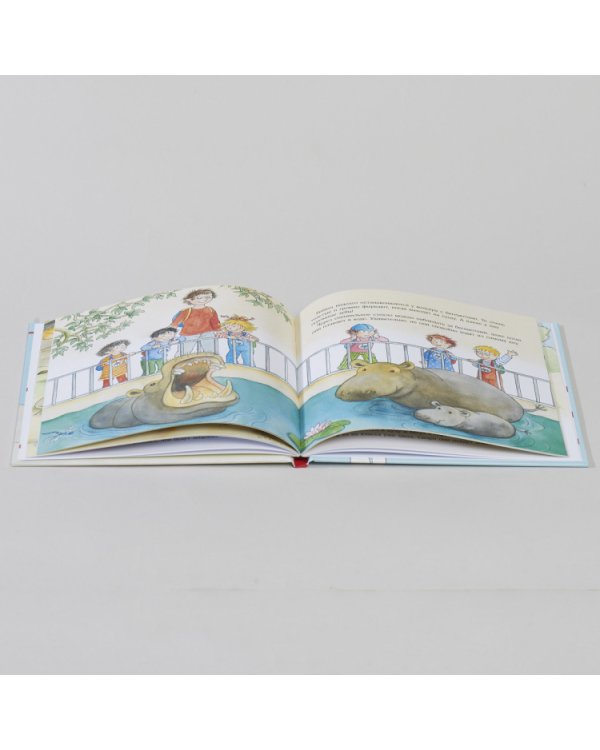 Конни идет в зоопарк