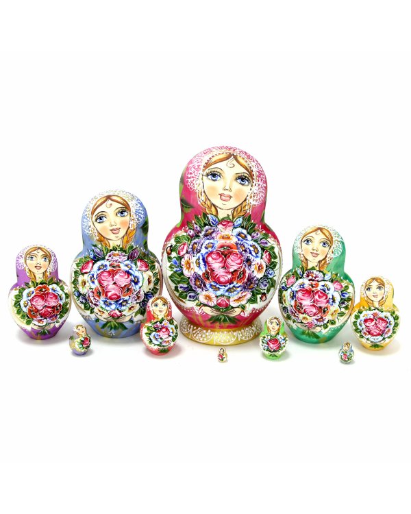 Матрешка Людмила красная 10 м 17 см