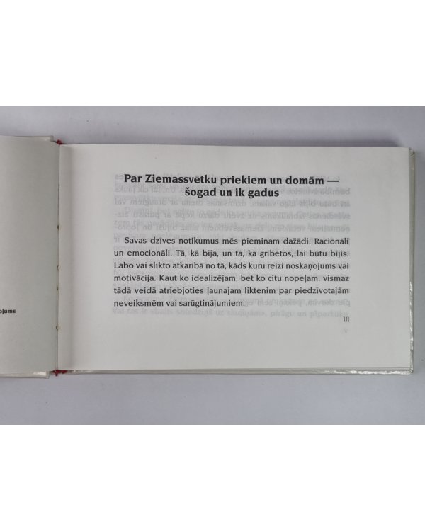 Mazā Ziemassvētku prieku grāmata