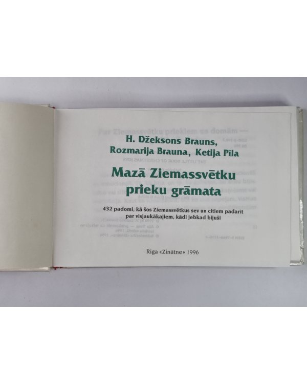 Mazā Ziemassvētku prieku grāmata