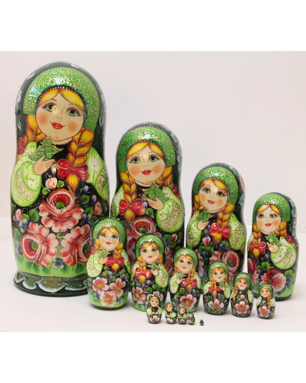 Матрешка Цветы (зеленый платок) 15м33