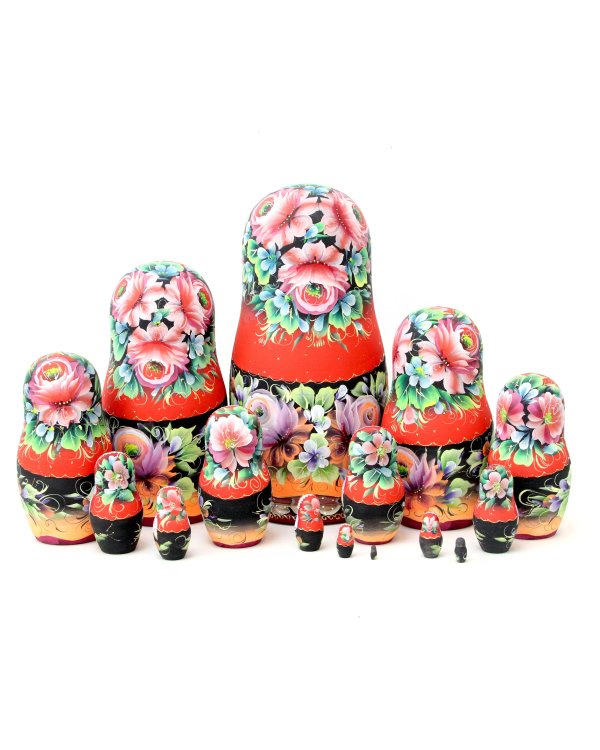 Матрешка Цветы (красный платок) 15м33