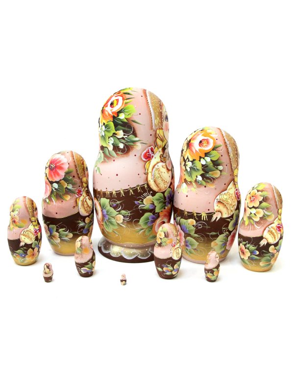 Матрешка Цветы (бежевый платок) 10м 25см