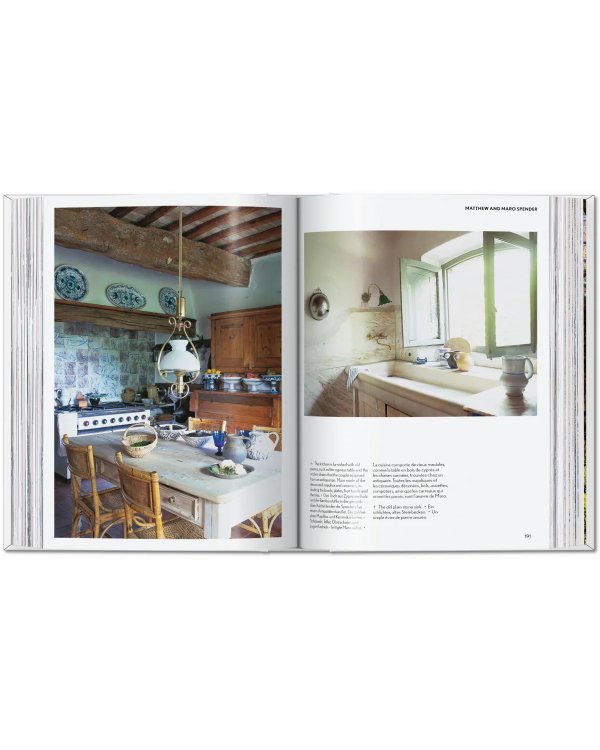 Living in Tuscany. 40th Ed.