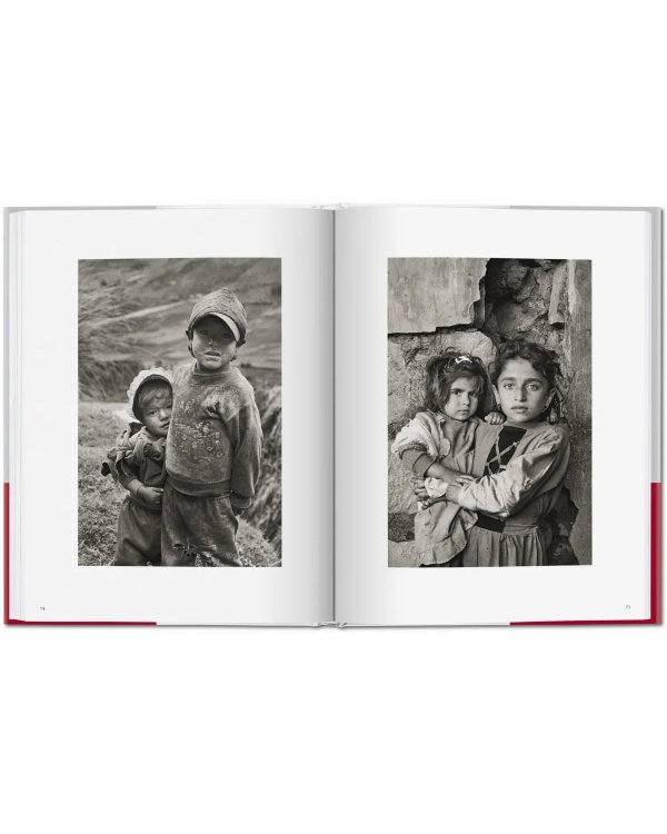 Sebastião Salgado. Children