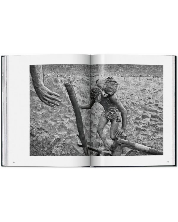 Sebastião Salgado. Workers. An Archaeology of the Industrial Age