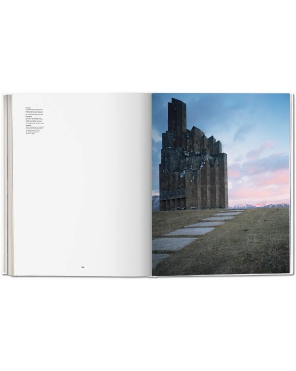 Frederic Chaubin. Cosmic Communist Constructions Photographed