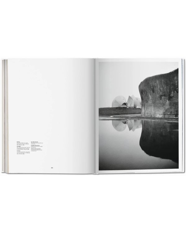 Frederic Chaubin. Cosmic Communist Constructions Photographed