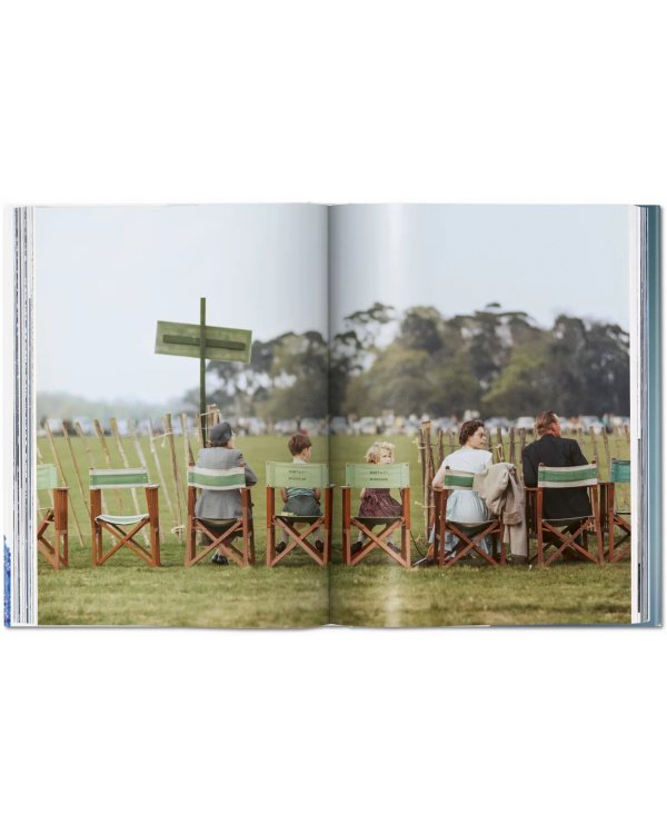 Her Majesty. A Photographic History 1926–2022