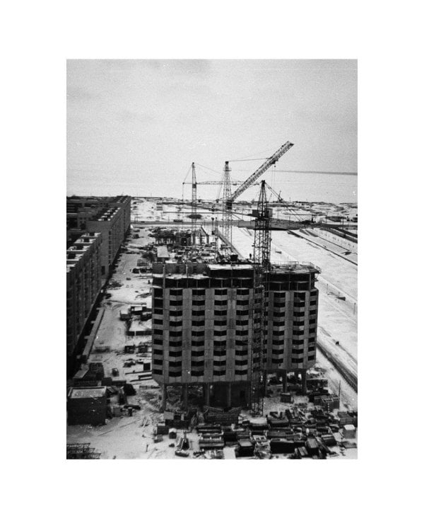 Серое озеро