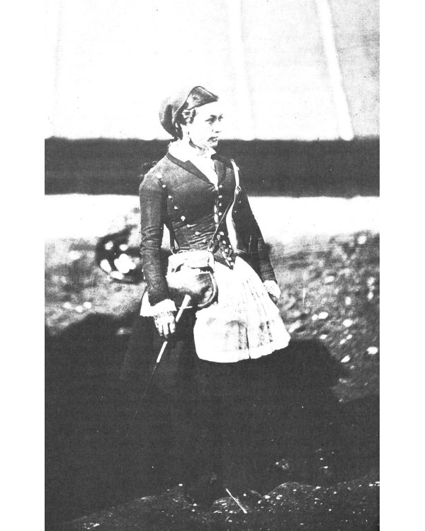 Женщины в бою