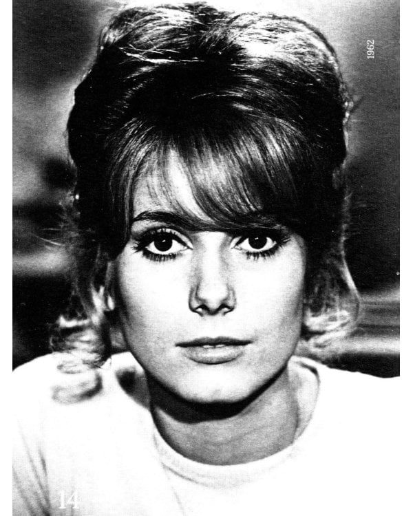 Катрин Денев