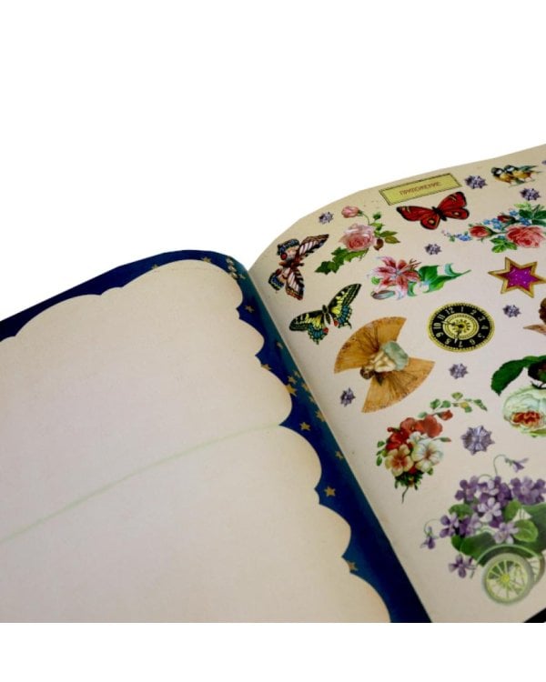 Новогодние игрушки в старинном вкусе. Для детей 5-9 лет (красная)