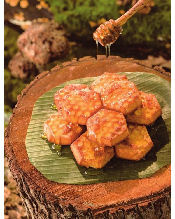 Поваренная книга саги "Властелин колец". Лембас, рагу из кролика и другие блюда из вселенной Дж.Р.Р. Толкина