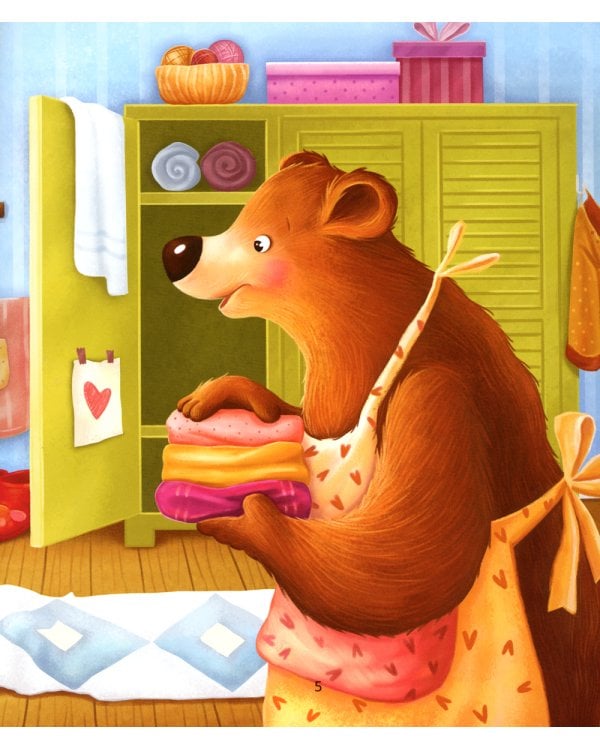 Веселое купание с малюткой мишуткой