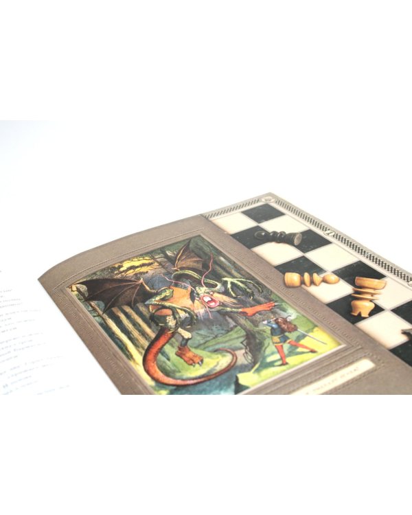 Алиса в Зазеркалье (+ кортон. игра, конверт, закладка с зеркальцем )