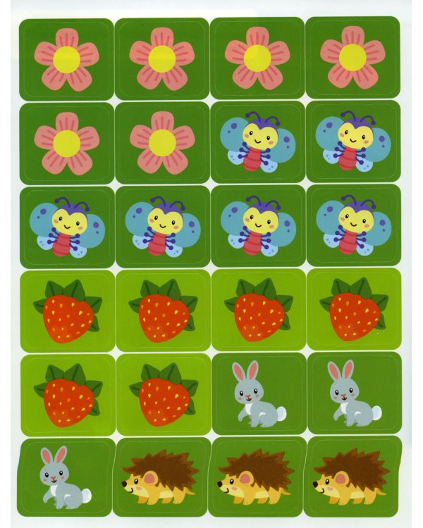 В лесу. Книжка с наклейками 1+