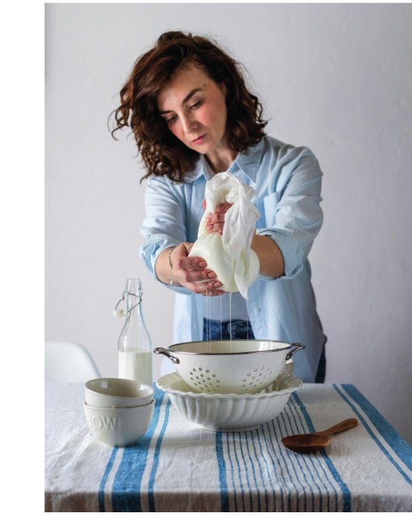 Творог, сдоба и любовь: нежные рецепты для всей семьи: от сырников и запеканок до чизкейка и штоллена