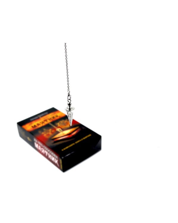 На что способен маятник: 50 ритуалов и духовных практик для более ясного видения ситуации и собственного пути ( книга + маятник )