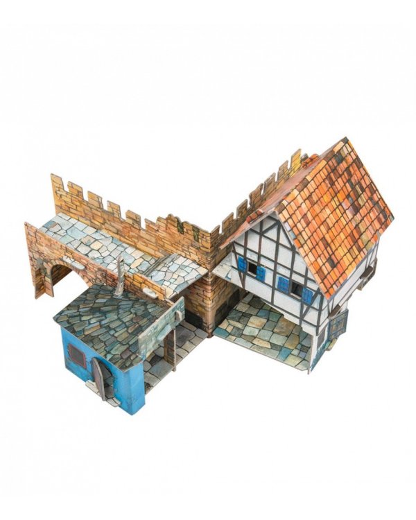 Дом у стены