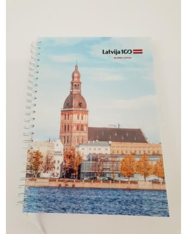 Spirāļklade A5 / 130 rūt.Latvijai 100 8dizaini