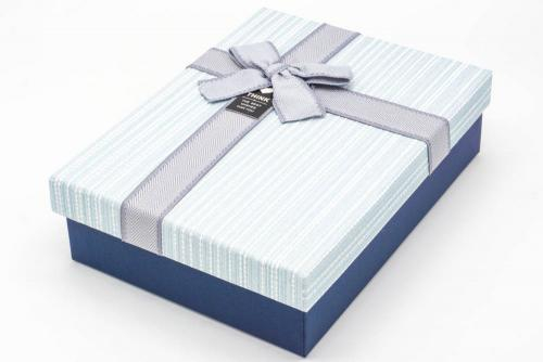 Подарочная коробка полосатые 23 17 6.5