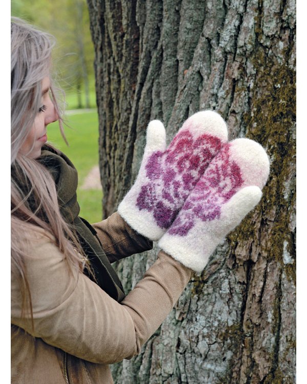 Необычные варежки и носочки в технике жаккард.Классические узоры!