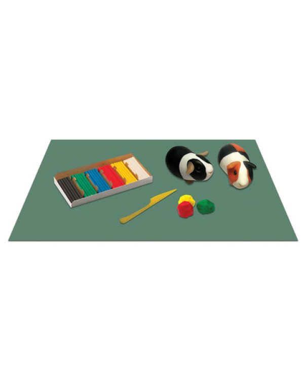 Набор для уроков труда "Пифагор": клеенка ПВХ (зеленая) размером 69х40 см, нарукавники (синие)