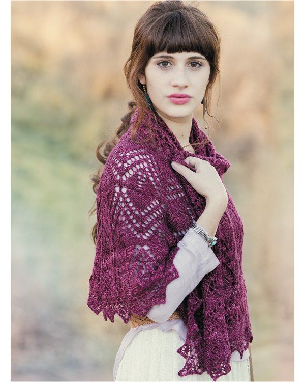 Классические шали.20 элегантных моделей с ажурами,косами и другими узорами.Спицы