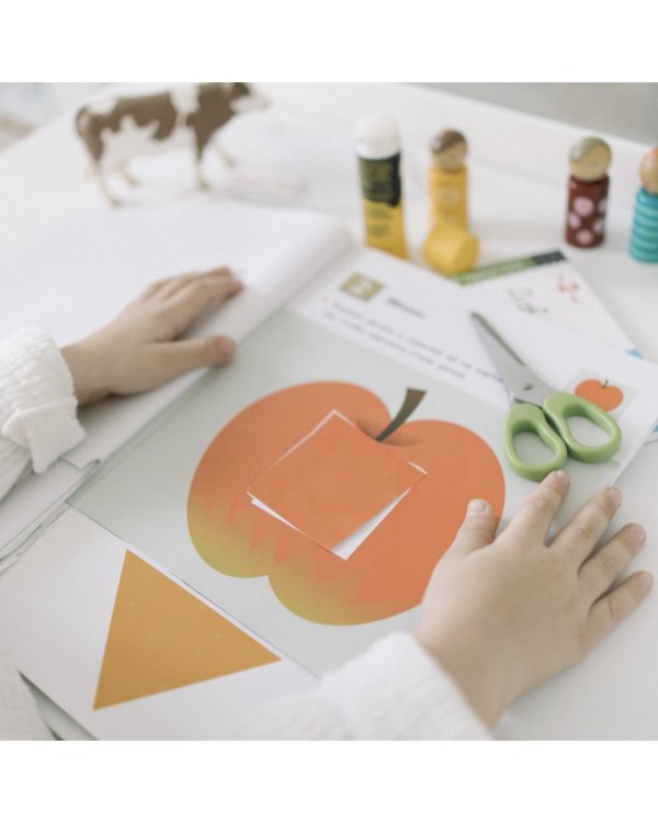 KUMON. Учимся клеить