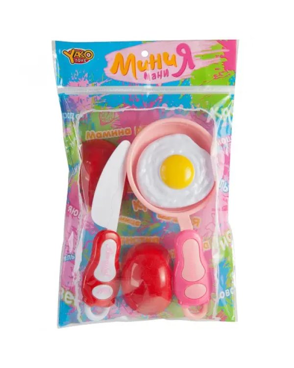 Набор посуды с продуктами в нарезку