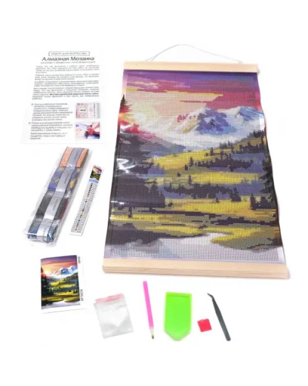 Алмазное панно на подвесе Величие гор на закате