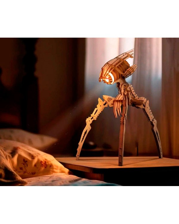 Сборная модель из дерева. Светильник Захватчик Миров