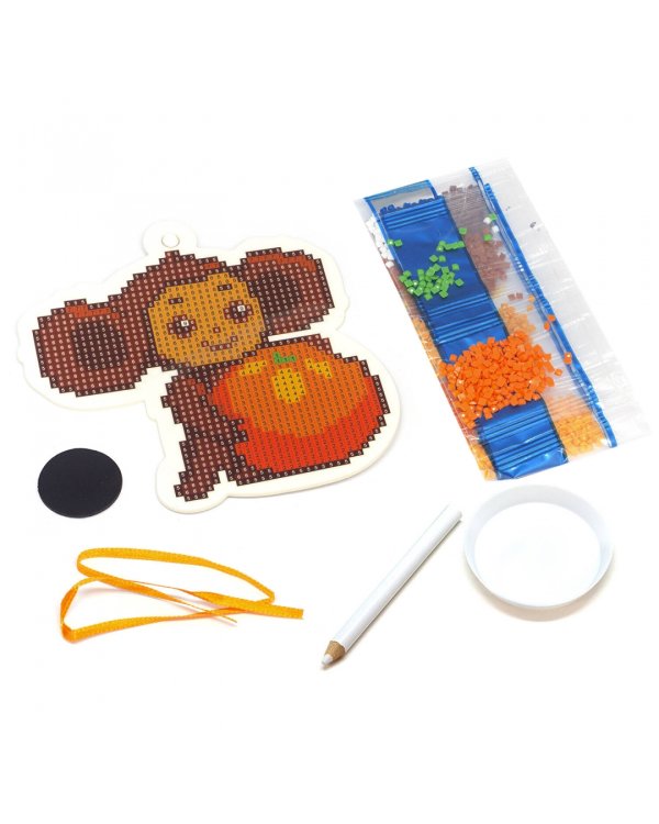 Алмазная фигурка с магнитом и ленточкой Чебурашка с апельсином