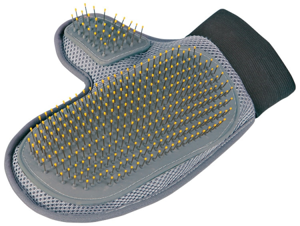 Расческа, массажная перчатка : Trixie Перчатка для ухода за шерстью с проволочной щетиной, 18*24 см