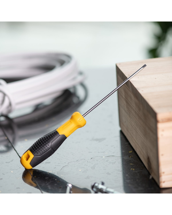 Отвертка шлицевая 3x100 мм Deli Tools EDL6331001 (желтая)