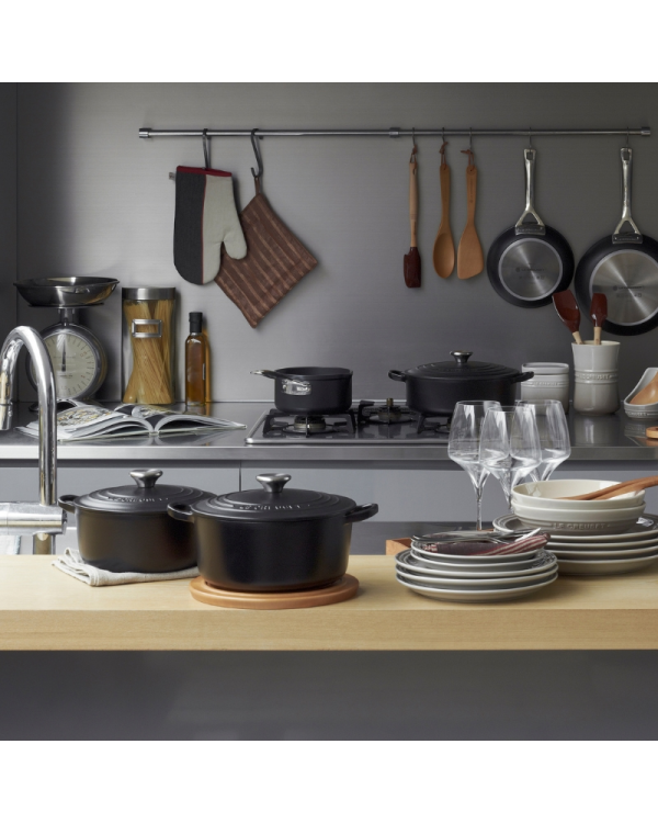 Дополнительное изображение книги «Le Creuset Signature Roaster round 26cm black Schwarz (21177260000430)»